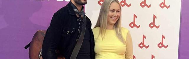 КЛЮПСУД | Штефан прибув до Латвії, у Юрмалу, на фестиваль Лайми Вайкул, і взяв із собою вагітну дружину