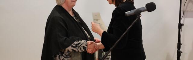 Tartu Linnaraamatukogus tunnustati parimaid raamatukogutöötajaid 