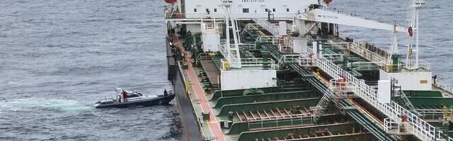 Rootsi lubas naftalekkes kahtlustatud laeval teekonda jätkata