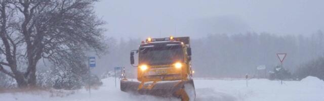 Transpordiamet hoiatab: tihe lumesadu ja tugev tuul muudavad Lõuna-Eestis teeolud keeruliseks