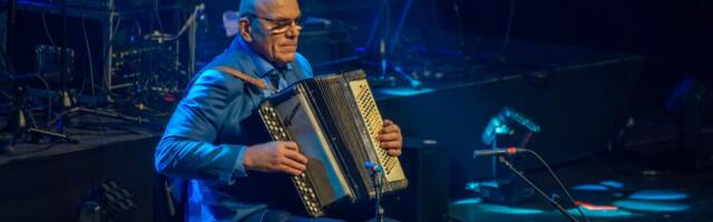 Raju õhtu Rakveres: Oleg Gross üllatas oma firma suurel peol kõiki pillimänguga