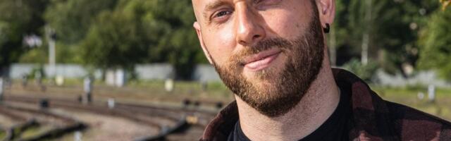 KLÕPS | Õnnesoovid! Koomik Mikael Meema saab isaks
