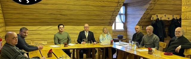 AJALOOLINE SAMM! Rõdali kihelkonna põlisrahva tuumrühm valis esindajad Läänemaa Põlisrahva Esinduskogusse.