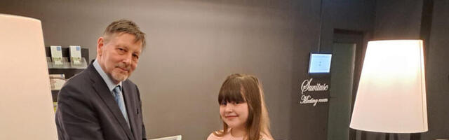 MARIETE KRIMSES PORTRETEERIS JÜRI TREID