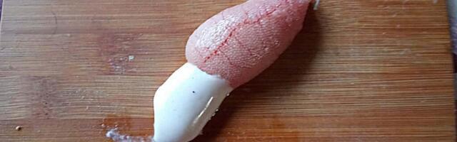 ÄÄRMISELT HARV LEID | Hiiumaa kalur püüdis interseksuaalse ahvena