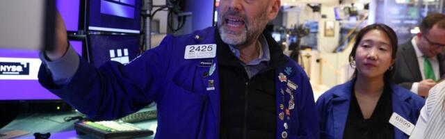 USA aktsiaturud pöördusid intressiotsuse ootel langusesse