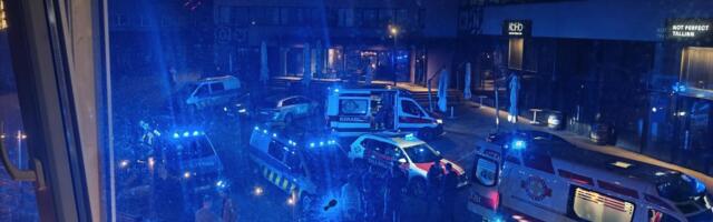 Здається, ми бачимо, як людина помирає! Найближчі до площі Telliskivi на вечірці заповнили рятувальники.