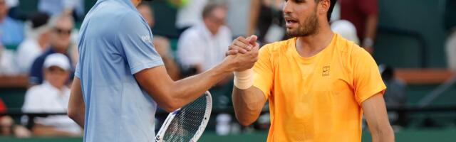 Medvedev lõpetas Indian Wellsis sel aastal löömatuna püsinud Alcarazi võiduseeria