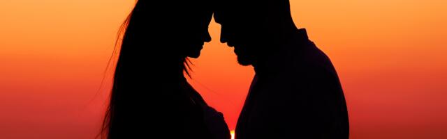 Не застоюйся в любові, якщо ти не готовий до справжнього кохання.