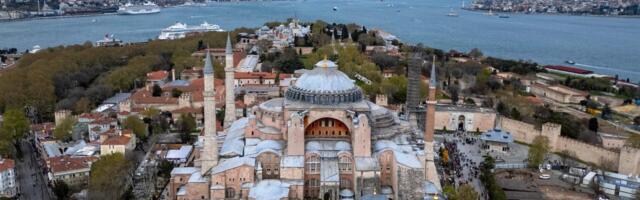 Стамбул розташований на землетрусних рідинах.