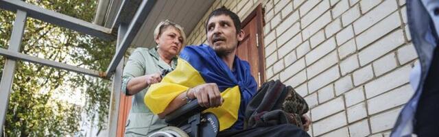ВІЙСЬКОВИЙ ЗВІТ | Яаніка Меріло_ Росія оголосила перемир'я, але продовжує нападати на Україну. Представник США_ "Україна не стане членом НАТО, і це питання закрите"