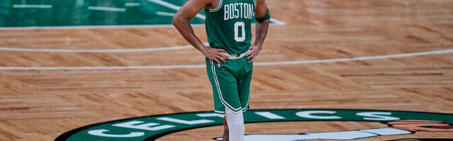 Pea 300 päeva eemal viibinud Jayson Tatum naasis platsile