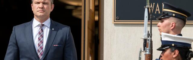 Demokraadid algatavad USA kaitseministri Pete Hegsethi ametikuriteoprotsessi