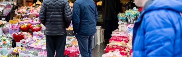 VIDEO | Tallinna lillepoed hoiavad kliente uhkete kimpudega, toidupoed lõikelilledega