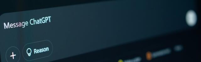 Засновник OpenAI обмінюється ввічливостями з чат-ботом - це марне витрачання води та енергії.