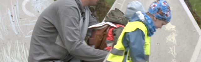Setomaal sai lapsed lohehammastele pilte joonistada