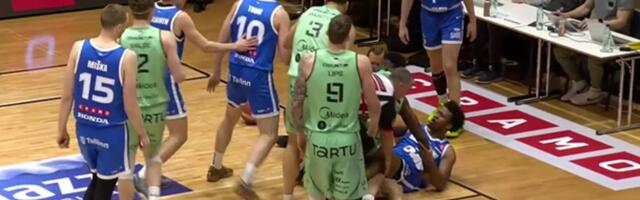 DELFI VIDEO | Kalevlaste ja tartlaste massitõuklemine päädis nelja ebasportliku veaga