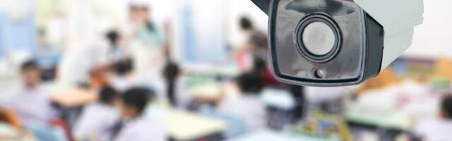 Pilk USA kooli, kus kõik õpetajad ja otsustajad on asendatud AI-ga