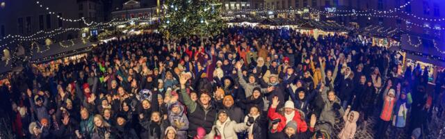 Різдвяний ярмарок у Таллінні відкрив свої двері - було багато народу!