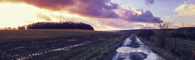 Elva vallas on alanud kevadine teede lagunemine: kehtestatakse koormuspiirangud