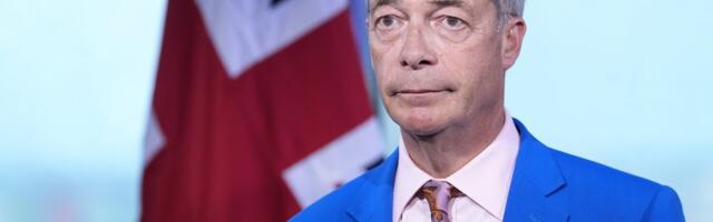 Skandaali sattunud Nigel Farage loobus parlamendiliikme kohast, kuid kandideerib taas