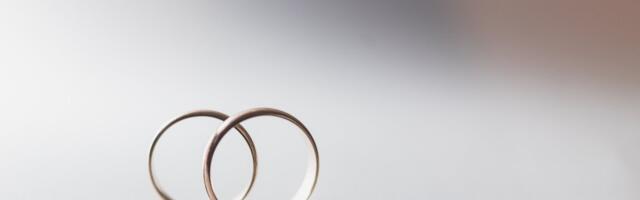 LUGEJA KÜSIB | Kiriklikult laulatatud, ametlikult mitte – kas ema pärand kuulub ikka meile?