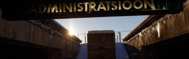 Monumentaalkunsti uurija: poliitikud ei lase rahus linnahalli kui pärandiga tegeleda