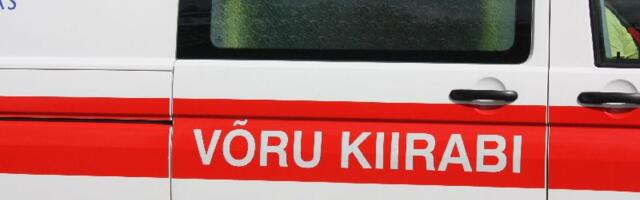 Võru vallas sõitis auto kraavi, juht toimetati haiglasse