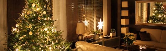Jõulupuu võib kujuneda ohtlikuks. Mida pead teadma elektriliste tulede kasutamisest?