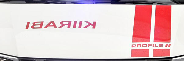 Joobe tunnustega mees sõitis Mulgi vallas autoga teelt välja, haiglasse viidi juht ja kaks last