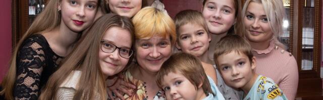 21 lapse ema: sel aastal meile jõuluvana ei tule