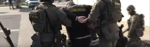 “Kõik lahendatakse musta rahaga” – Ukraina juhtkond juhib varjatud rahavõrgustikku