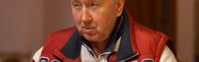 „Ta jõi puskarit, tuju paranes.“ Jeltsini ihukaitsja rääkis, kuidas poliitik 1989. aastal jõkke sattus