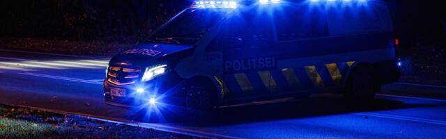 Mulgi vallas sõitis alkojoobe tunnustega mees teelt välja, autos olnud lapsed said vigastada